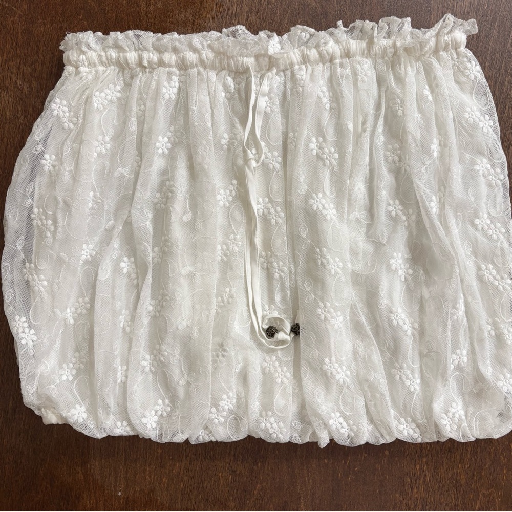 NWT And Now This Ivory Floral Lace Bubble-Hem Elastic Waist Mini Skirt Medium